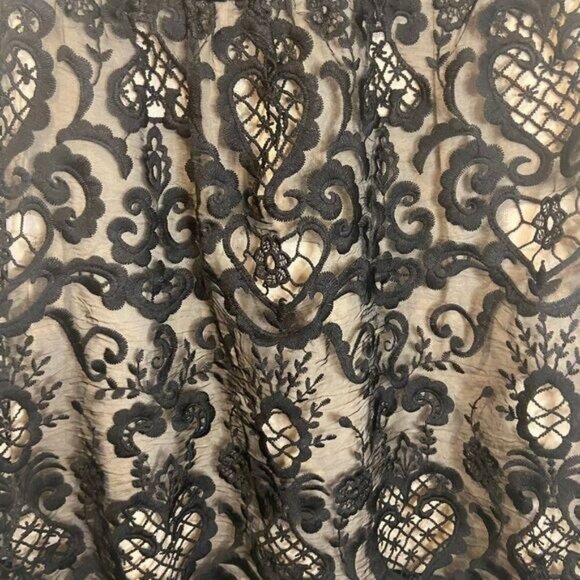 blu pepper Women's Sleeveless Scalloped Hem Black Floral Lace Mini Dress - Picture 5 of 6